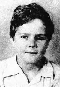 Henry Lee Lucas was a sickly boy growing up. His body odor was repulsive, most likely a result of the poison-related illnesses.